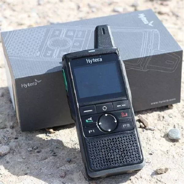 HYTERA PNC 370 Bas Konuş Telsiz Yerde
